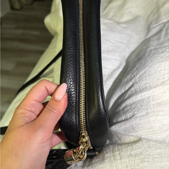 Gucci Black Pebbled Leather Crossbody Bag - Picture 7 of 9